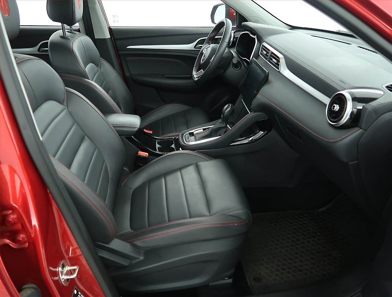 MG ZS (2024) Exclusive 1.0 Turbo, Automat - fotka 9 z 19