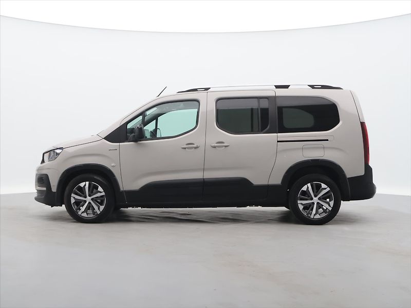 Peugeot Rifter 1,5 BlueHDI 96kW CZ 1.Maj GT - fotka 4 z 28