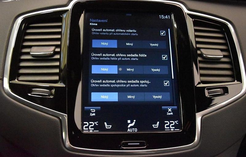 Volvo XC90 (2019) Volvo XC90 R-Design AWD | B&W  - fotka 20 z 31