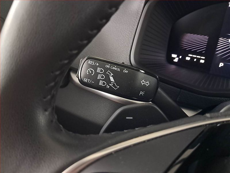 Škoda Karoq (2024) Fresh 1.5 TSI - fotka 28 z 32