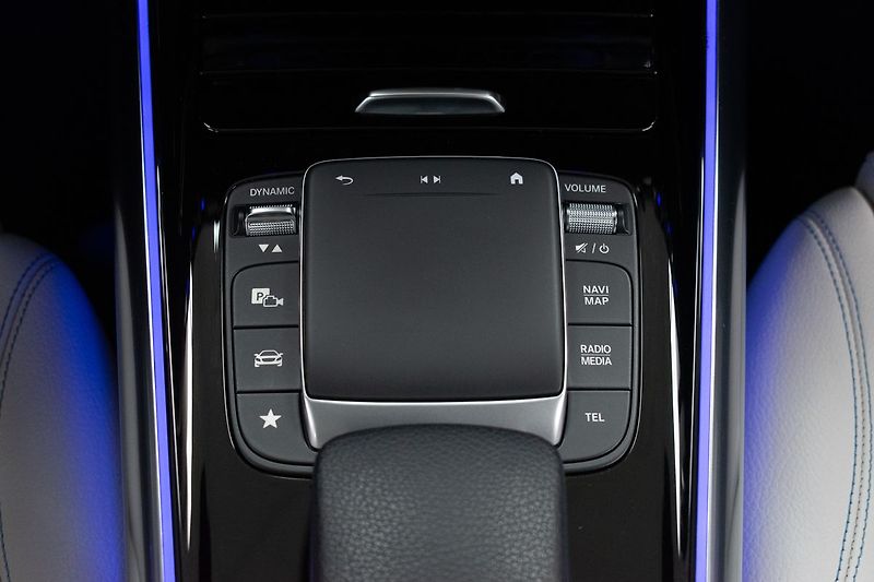 Mercedes-Benz EQA 250 EDITION 1*SoH 97%*TAŽNÉ*ČR - fotka 26 z 49