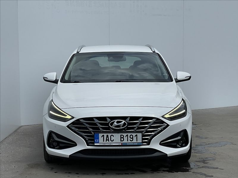 Hyundai i30 1,5 T-GDI Combi Smart - fotka 21 z 23