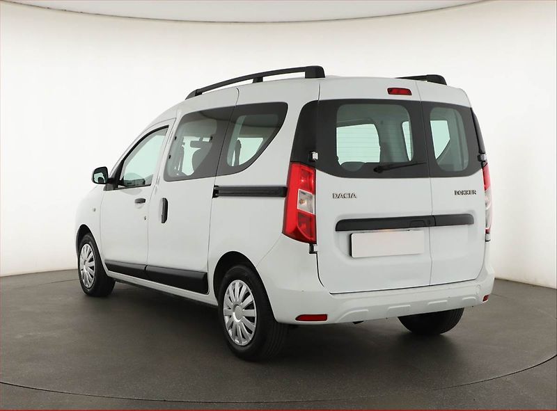 Dacia Dokker (2020) Arctica 1.5 dCi, 5Míst, ČR - fotka 4 z 12