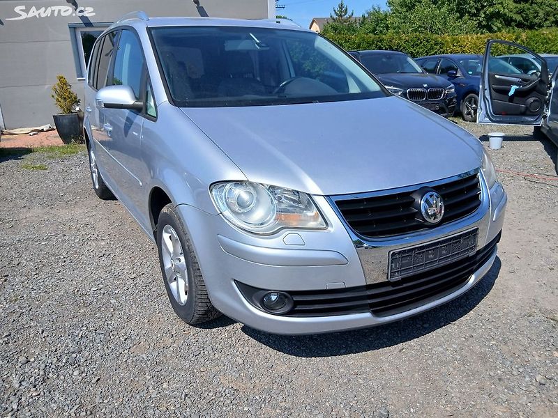 Volkswagen Touran 1.4 TSI, ALU, - fotka 4 z 30