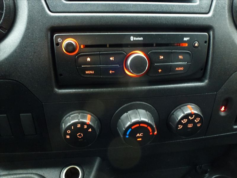Renault Master 2,3 DCI L2H2 6 rychlostní - fotka 33 z 50