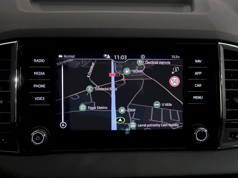 Škoda Karoq (2025) TOP SELECTION 1.5TSI 110KW DSG - fotka 25 z 41