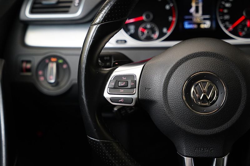 Volkswagen Passat - fotka 16 z 27