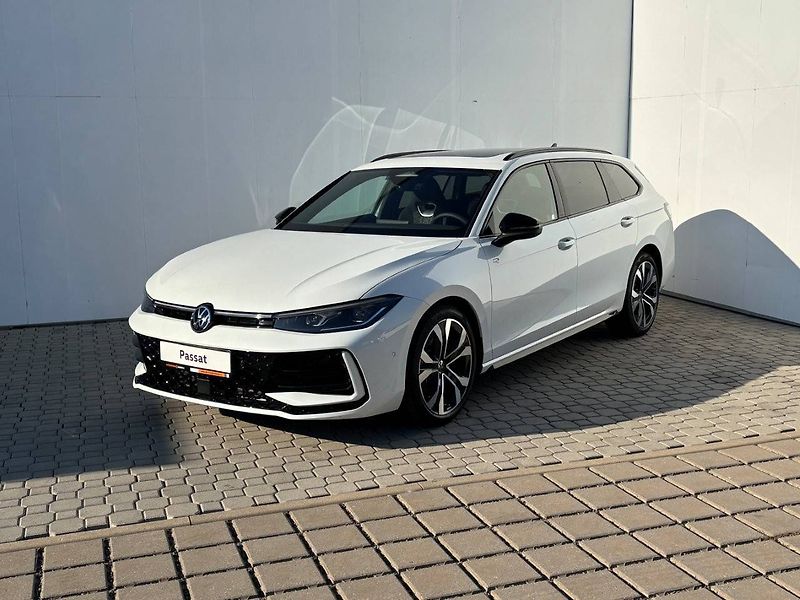 Volkswagen Passat (2026) R-Line Family 7DSG 2,0TDI - fotka 1 z 7