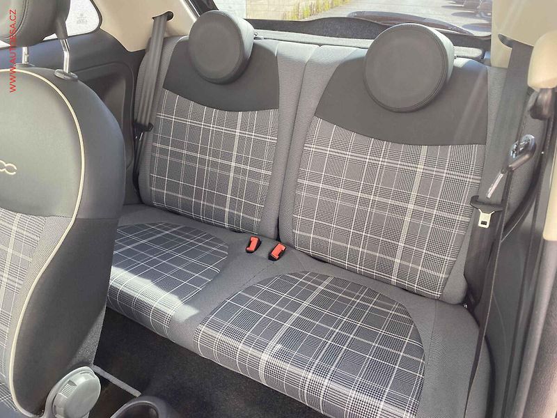 Fiat 500 (2015) 0.9T, Lounge, panor - fotka 10 z 14