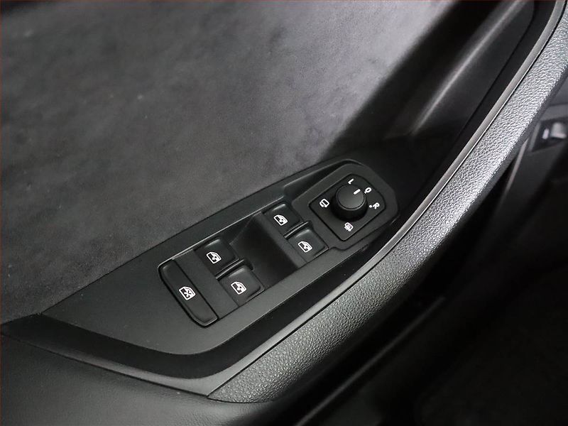 Škoda Kodiaq (2018) Sportline 2.0 TDI 4x4, 4X4 - fotka 16 z 28