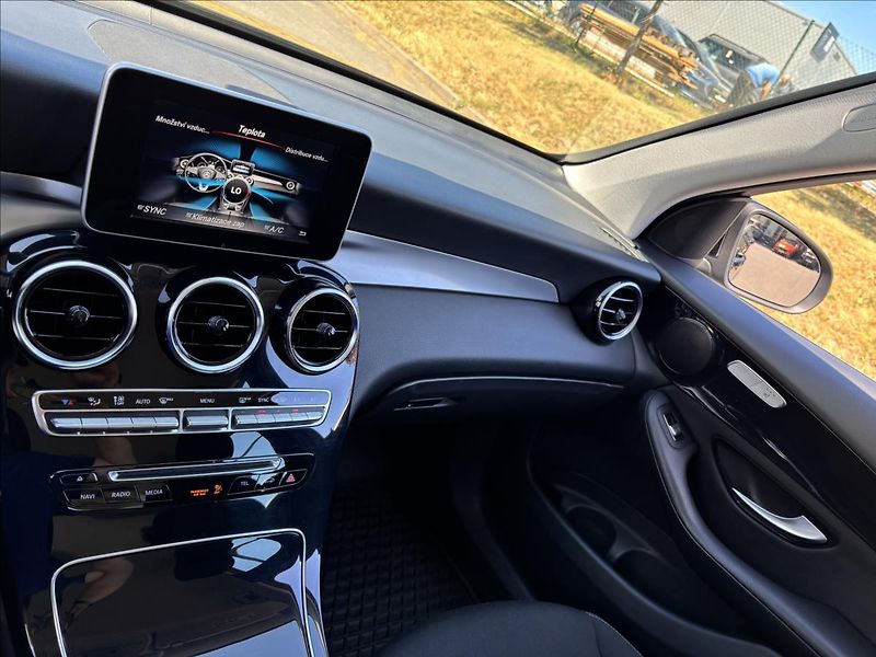 Mercedes-Benz GLC 2,1 220 d 4Matic 125kW - fotka 35 z 36