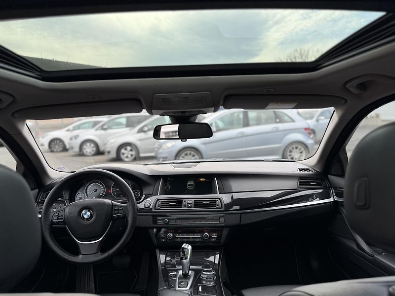 BMW Řada 5 530D, 190kw, HUD, PANO, Tažné - fotka 13 z 21