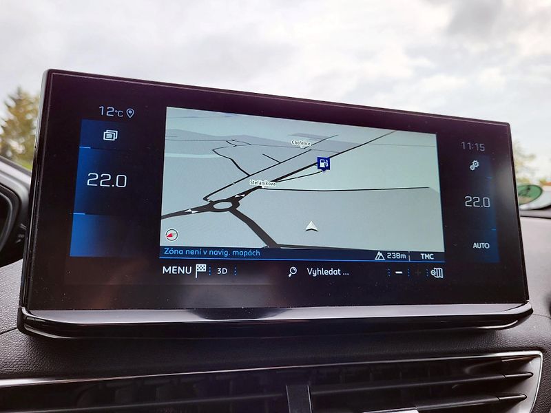 Peugeot 5008 1.5 BlueHDi 130 automat 7-míst - fotka 18 z 46