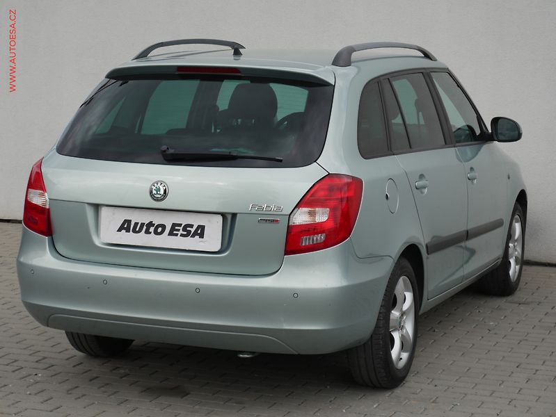 Škoda Fabia (2012) 1.2 TSi, Family, +kola - fotka 4 z 14