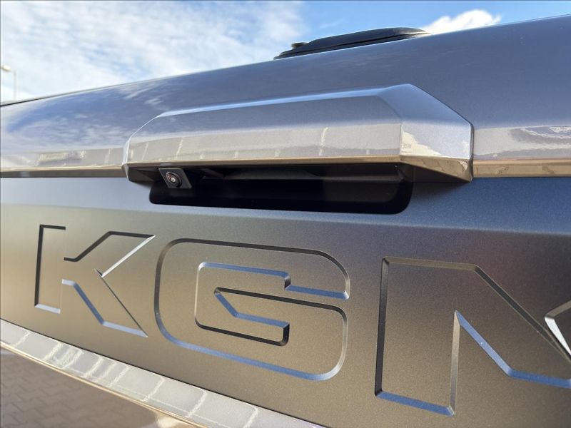 KGM Musso Grand 2,2 Premium 148kW 4x4 DPH - fotka 16 z 51