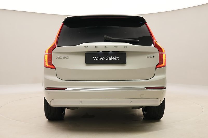 Volvo XC90 B6 AWD INSCRIPTION AUT CZ 7m - fotka 12 z 55