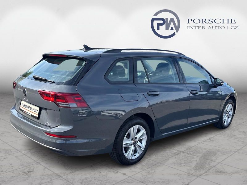 Volkswagen Golf 1.5 eTSI DSG Life 110 kW - fotka 2 z 30