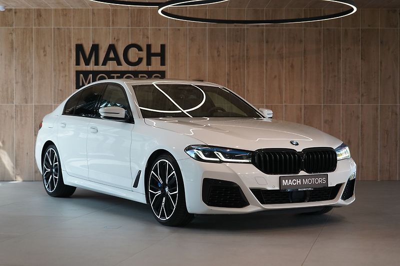 BMW Řada 5 M550i xDrive, Nezávislé, Laser - fotka 4 z 50