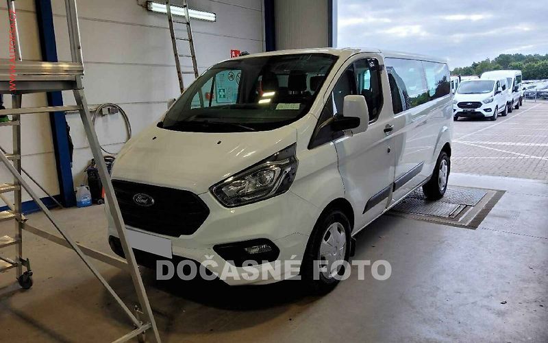 Ford Transit Custom (2020) 2.0TDCi L2 9míst, TREND - fotka 1 z 4