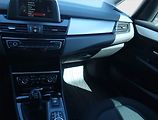 BMW Řada 2 (2017) 218i Gran Tourer, Serv.kniha - náhled 12