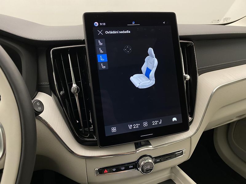 Volvo XC60 T8 AWD RECHARGE DARK ULTRA CZ - fotka 61 z 64