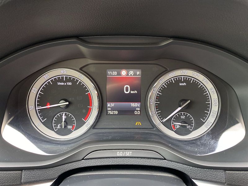 Škoda Karoq (2018) 1.5 TSI DSG Style + - fotka 11 z 40