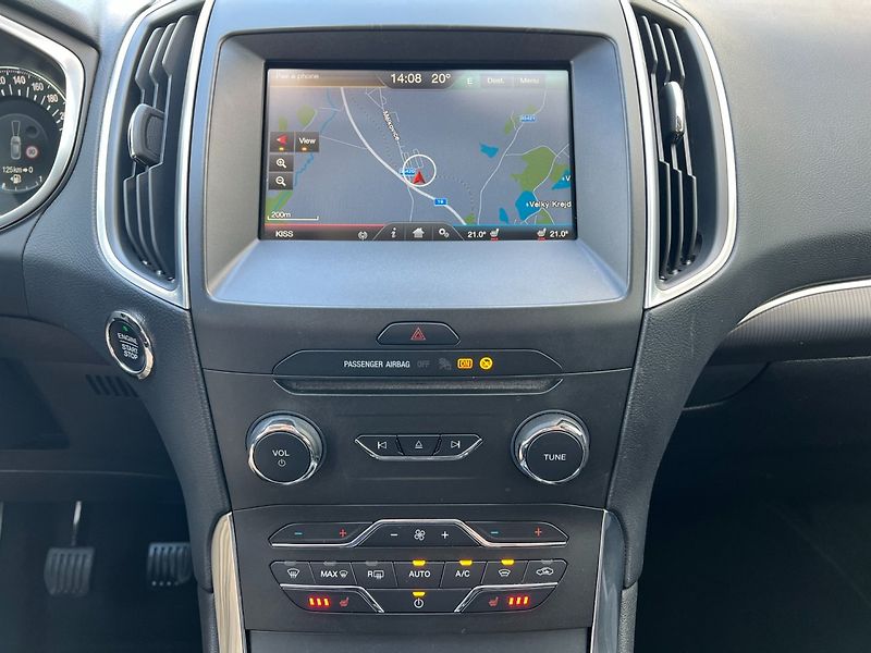 Ford S-MAX (2016) 2.0 TDCi 132kW Titanium manuál - fotka 14 z 34