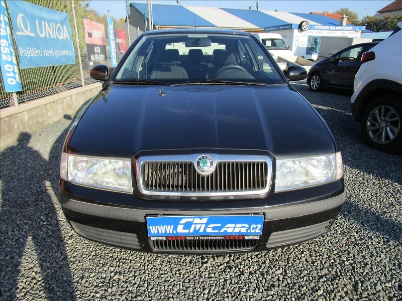 Škoda Octavia 1.6MPi 75kW Tour, klima, 2. ma - fotka 2 z 37