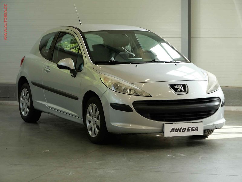 Peugeot 207 (2008) 1.4i, 2.maj, AC - fotografie inzerátu