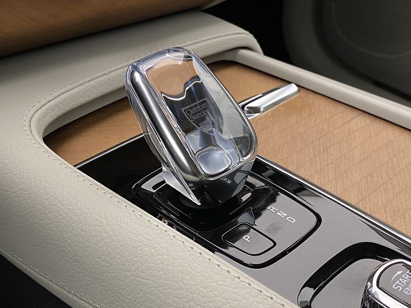 Volvo XC90 B5 AWD INSCRIPTION AUT CZ 7m - fotka 28 z 49