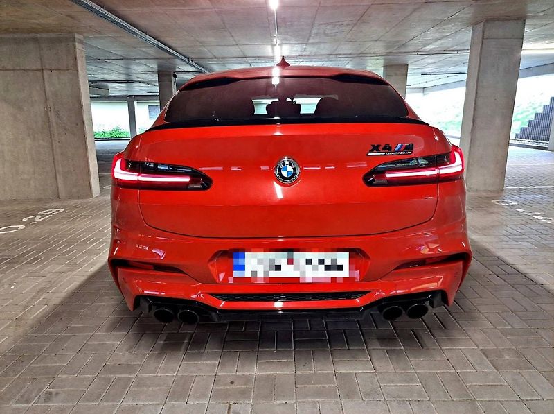 BMW X4 (2019) X4M Competition 510 PS - fotka 6 z 38