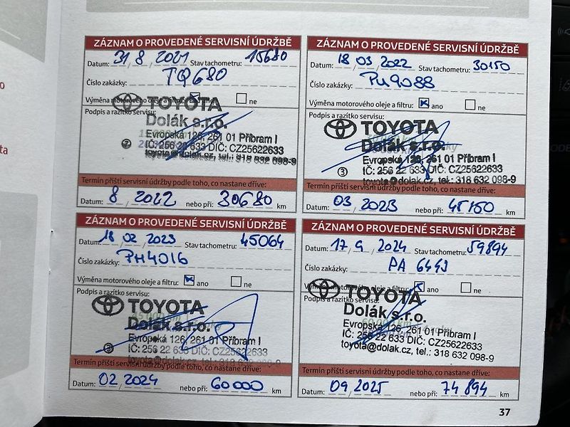 Toyota Corolla 1.8HSD, ČR, GR Sport, záruka - fotka 34 z 35