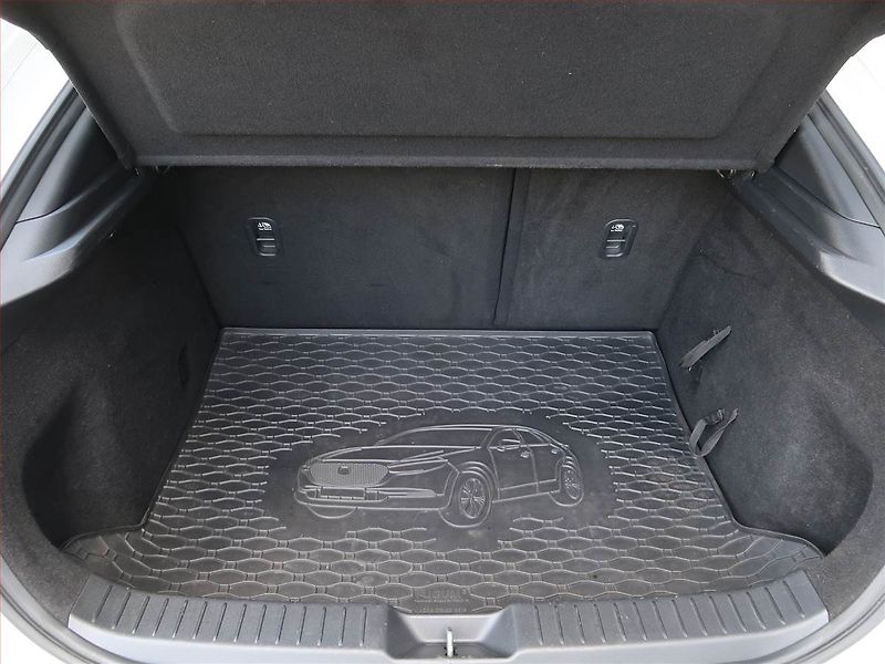 Mazda CX-30 (2020) Skyactiv-X 2.0 - fotka 14 z 19