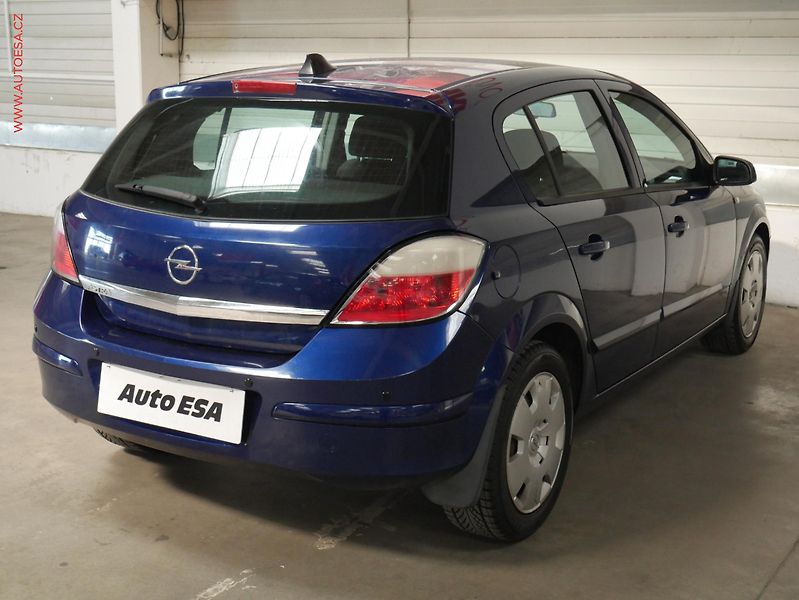 Opel Astra (2005) 1.4 16V, AC - fotka 6 z 18