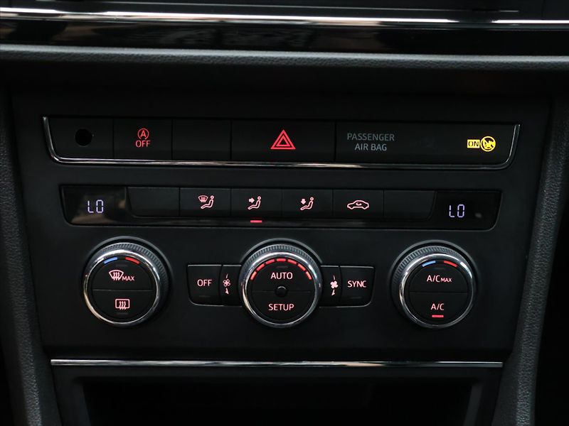 Seat Leon 1,4 TSI 92kW Style CZ - fotka 23 z 33
