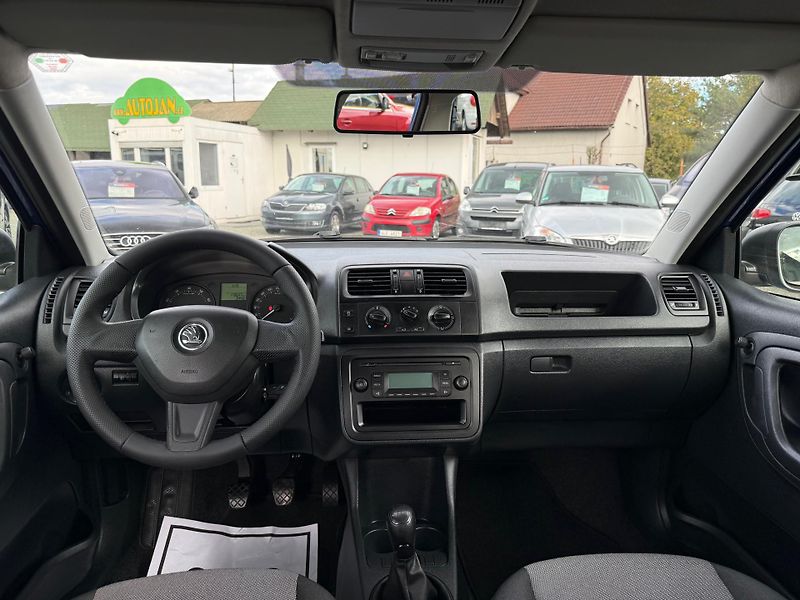 Škoda Fabia 1.2i KLIMA - fotka 6 z 12