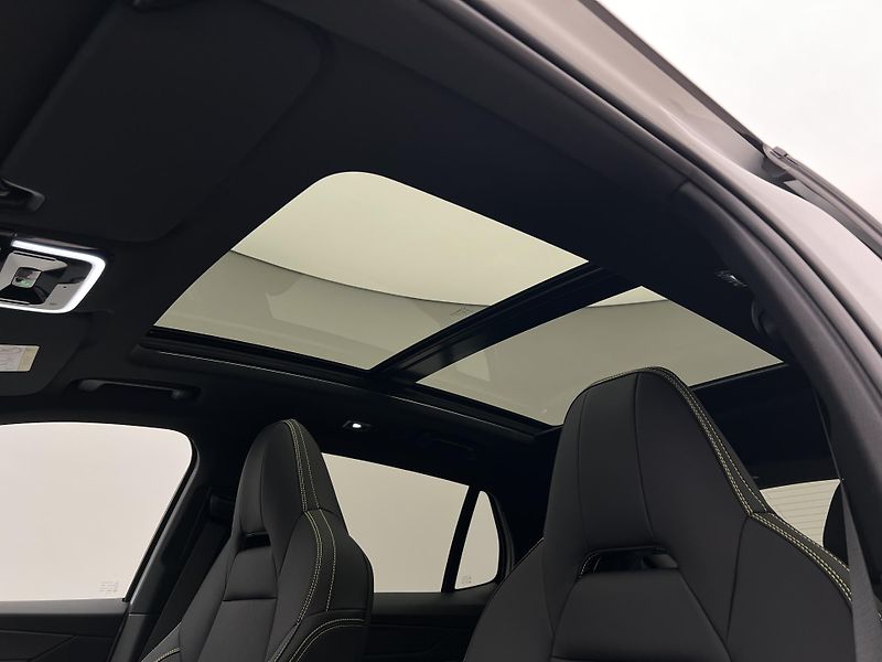 Lynk & Co 01 (2026) MORE PHEV AUT CZ 1.maj - fotka 18 z 55