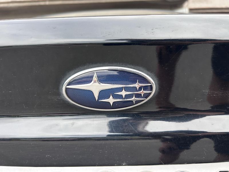 Subaru Legacy 2.0 D Active AWD - fotka 29 z 38