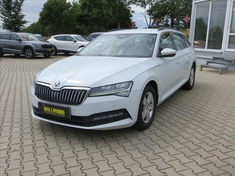Škoda Superb 2,0 TDI Ambition DSG TAŽNÉ ČR - fotka 3 z 26