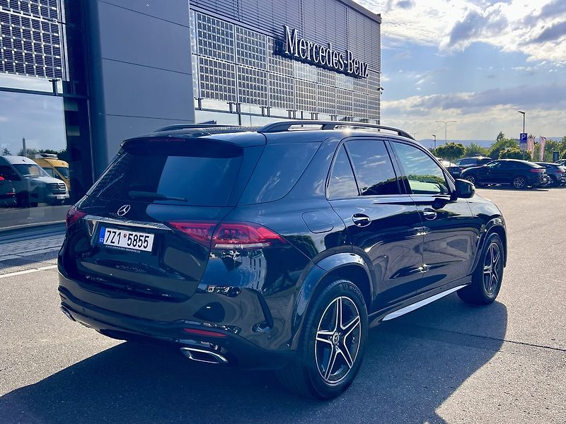 Mercedes-Benz GLE (2021) 350 d 4MATIC SUV - fotka 7 z 30