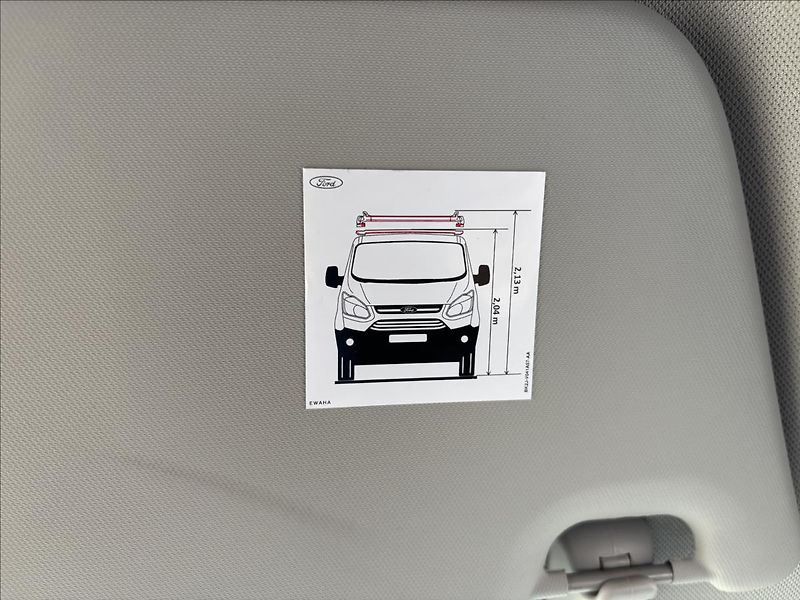 Ford Tourneo Custom 2,0 EcoBlue 136kW TitaniumX L2 - fotka 40 z 42
