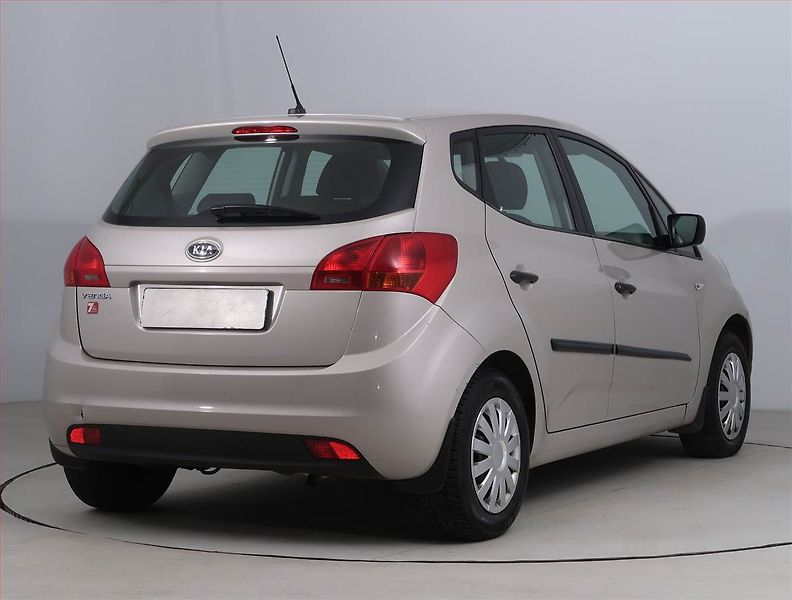 Kia Venga (2010) 1.4 CVVT, Serv.kniha - fotka 5 z 13