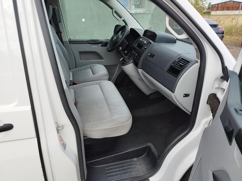 Volkswagen Transporter (2015) 2,0TDI,103KW,L2,H2,TAŽNÝ,SER.K - fotka 12 z 28