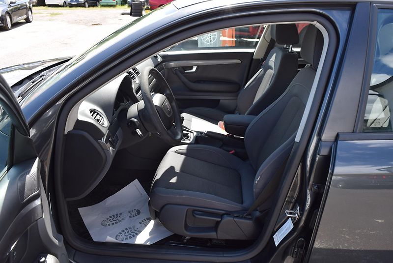 Seat Exeo (2010) 2.0TDI 88kw REFERENCE VÝHŘEVY - fotka 19 z 44