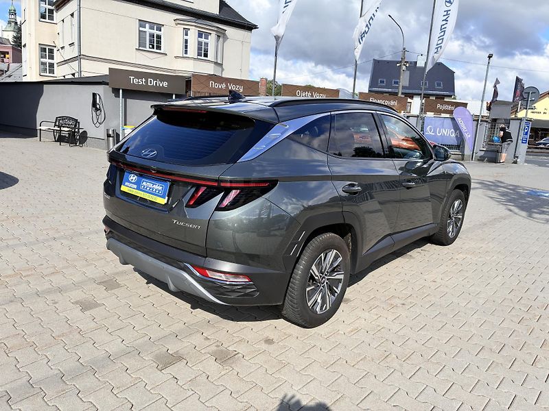 Hyundai Tucson 1,6T-GDi 110kW REZERVACE - fotka 7 z 30