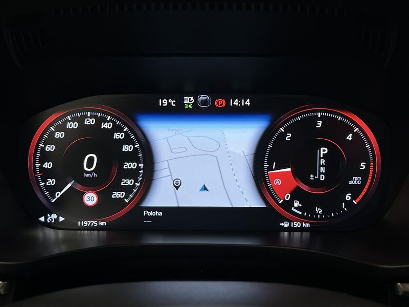 Volvo XC60 D4 INSCRIPTION AUT  - fotka 23 z 41