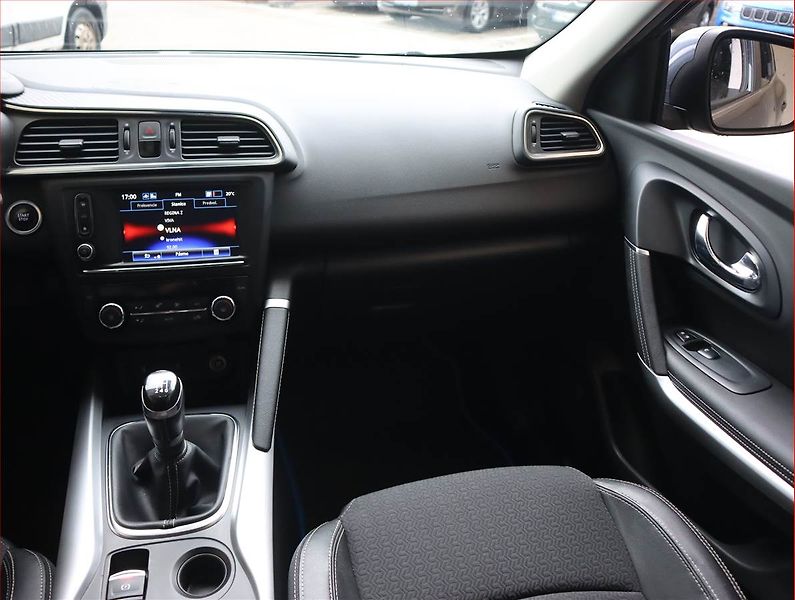 Renault Kadjar (2017) Intens 1.2 TCe, Serv.kniha - fotka 8 z 21