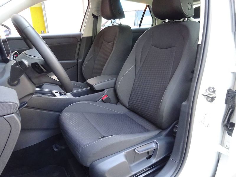 Volkswagen T-Roc (2025) 1,5eTSi /85kW  DSG Trend - fotka 17 z 29