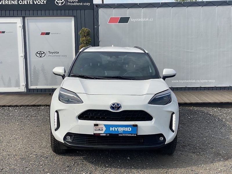 Toyota Yaris Cross 1.5HEV, ČR-1m, Style Tech, 4x4 - fotka 3 z 16