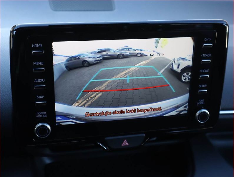 Toyota Yaris (2022) 1.5 VVT-i Hybrid - fotka 20 z 20